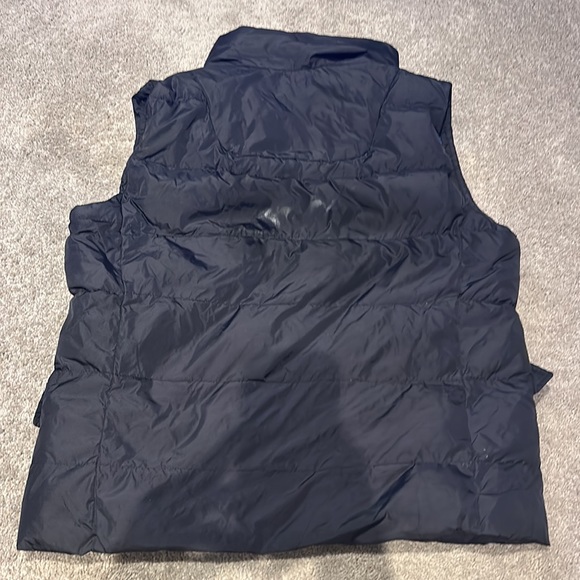 Banana Republic Black Puffer Vest - Picture 5 of 5